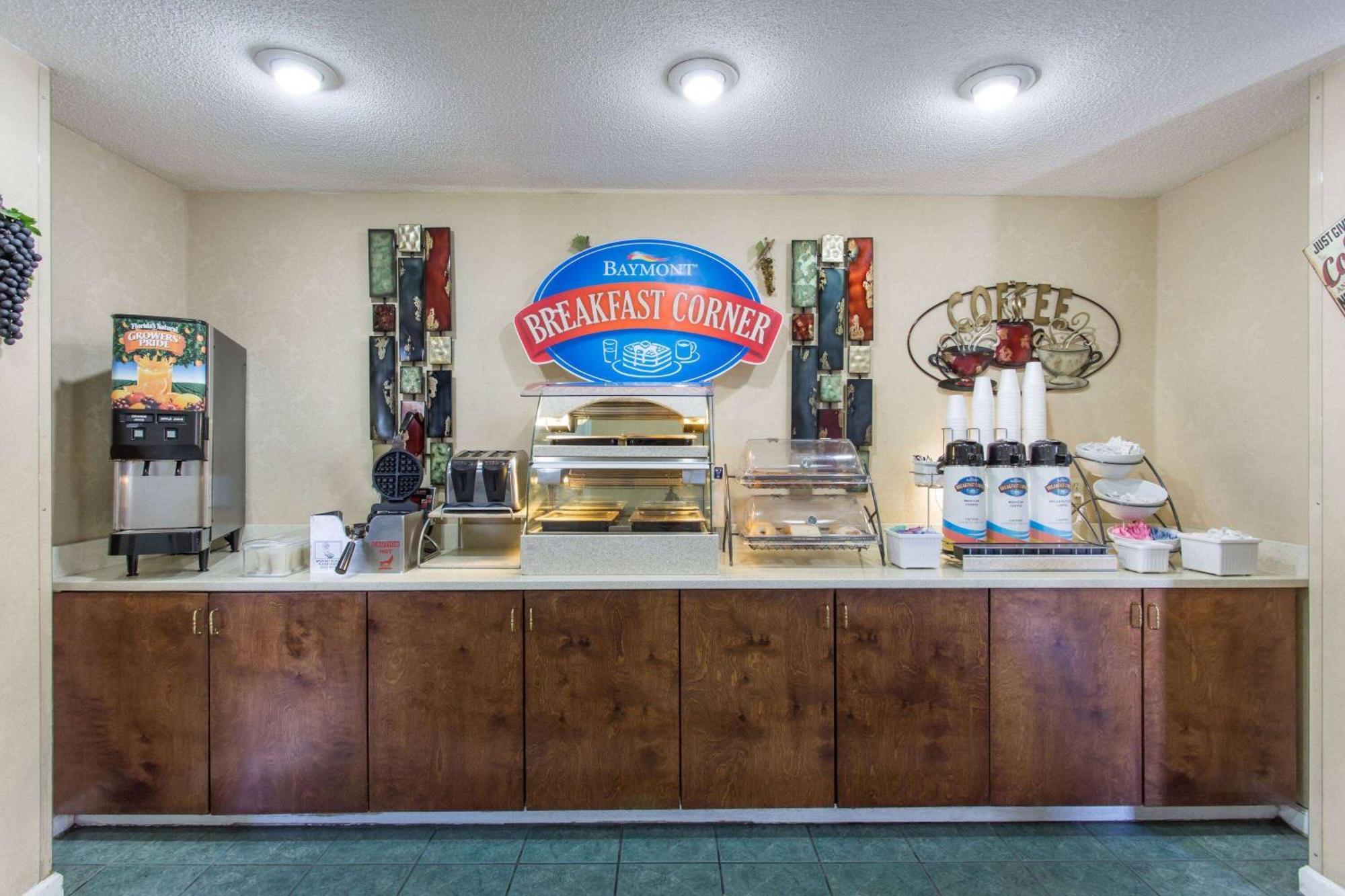 Baymont Inn & Suites Manning Exterior foto